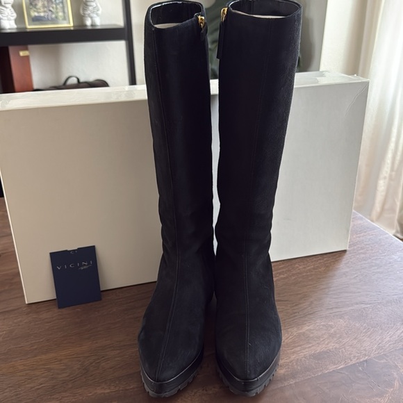 Boots by Vicini, size- US8,5, color- black, condition- good with box - Picture 4 of 7